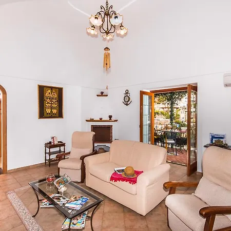 Casa Valentina * بوسيتانو